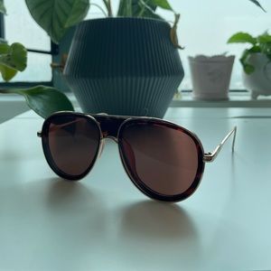 Forever 21 Tortoiseshell Round Sunglasses